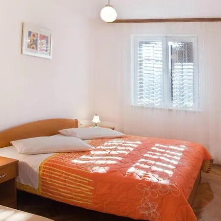 Lina 2023 Apartment